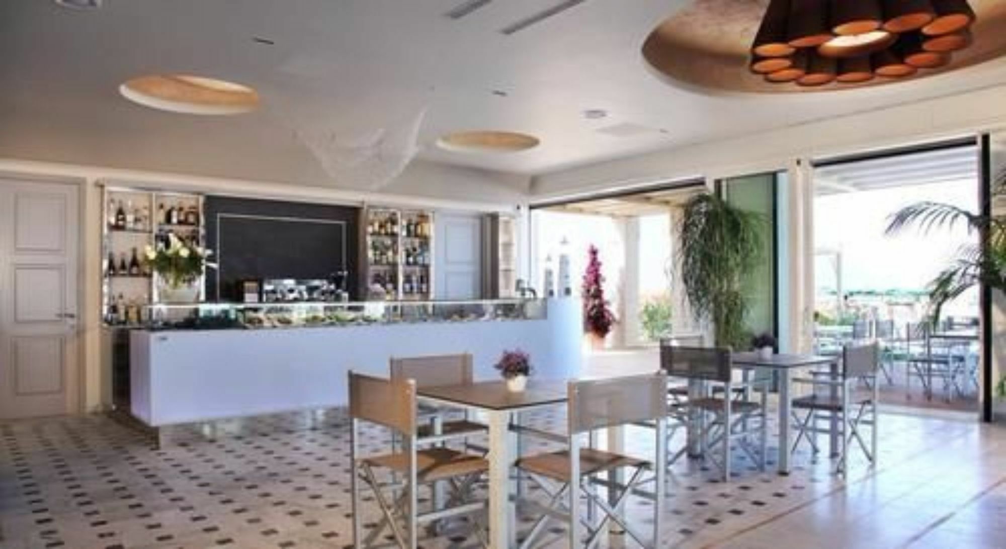 Grand Hotel Da Vinci Cesenatico Esterno foto