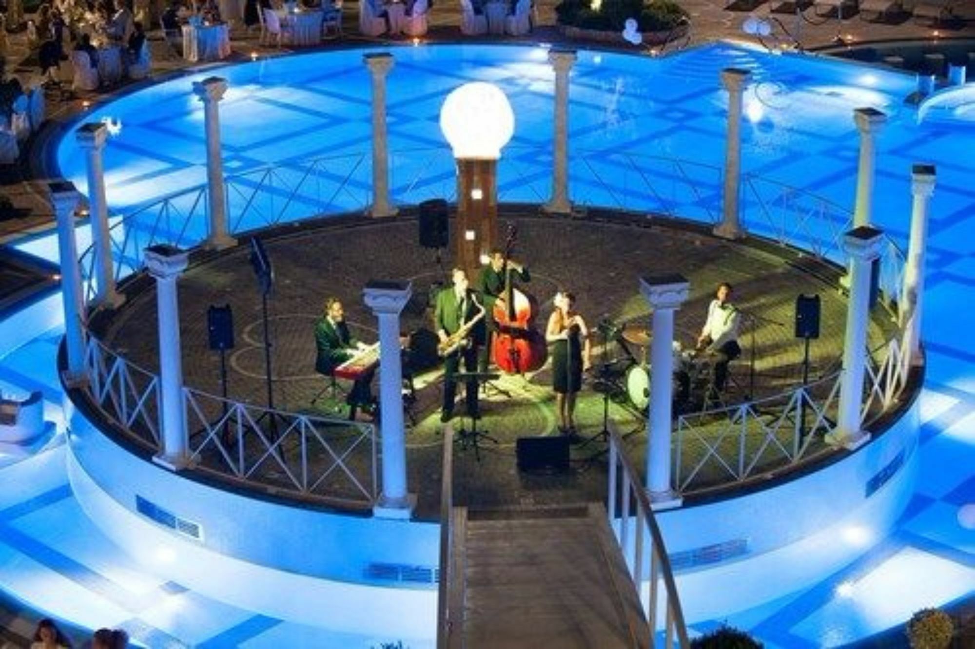 Grand Hotel Da Vinci Cesenatico Esterno foto