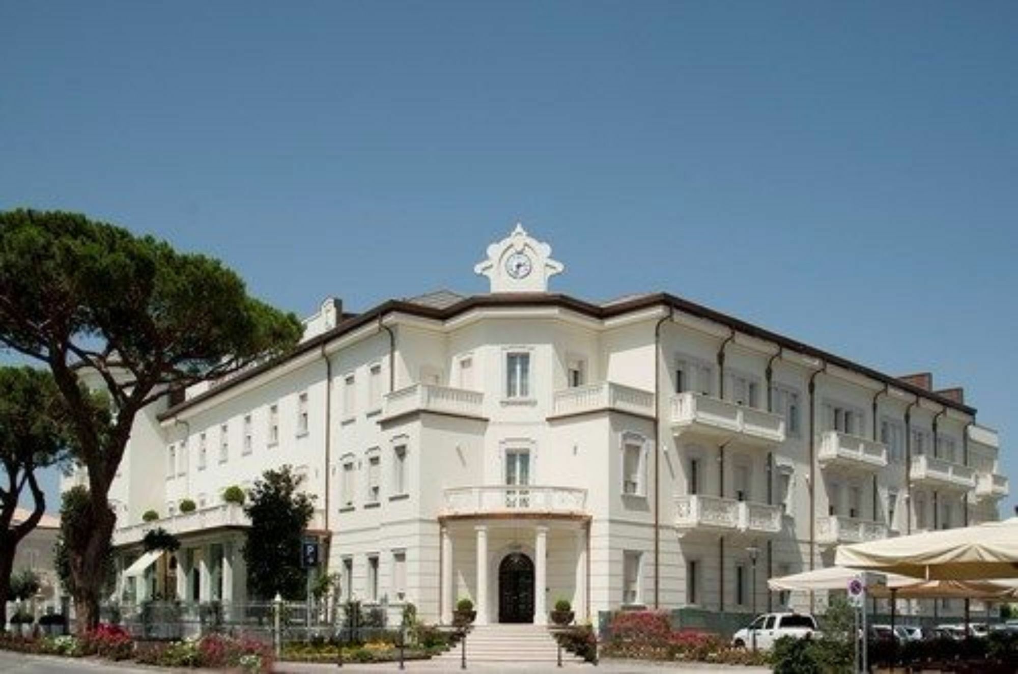 Grand Hotel Da Vinci Cesenatico Esterno foto