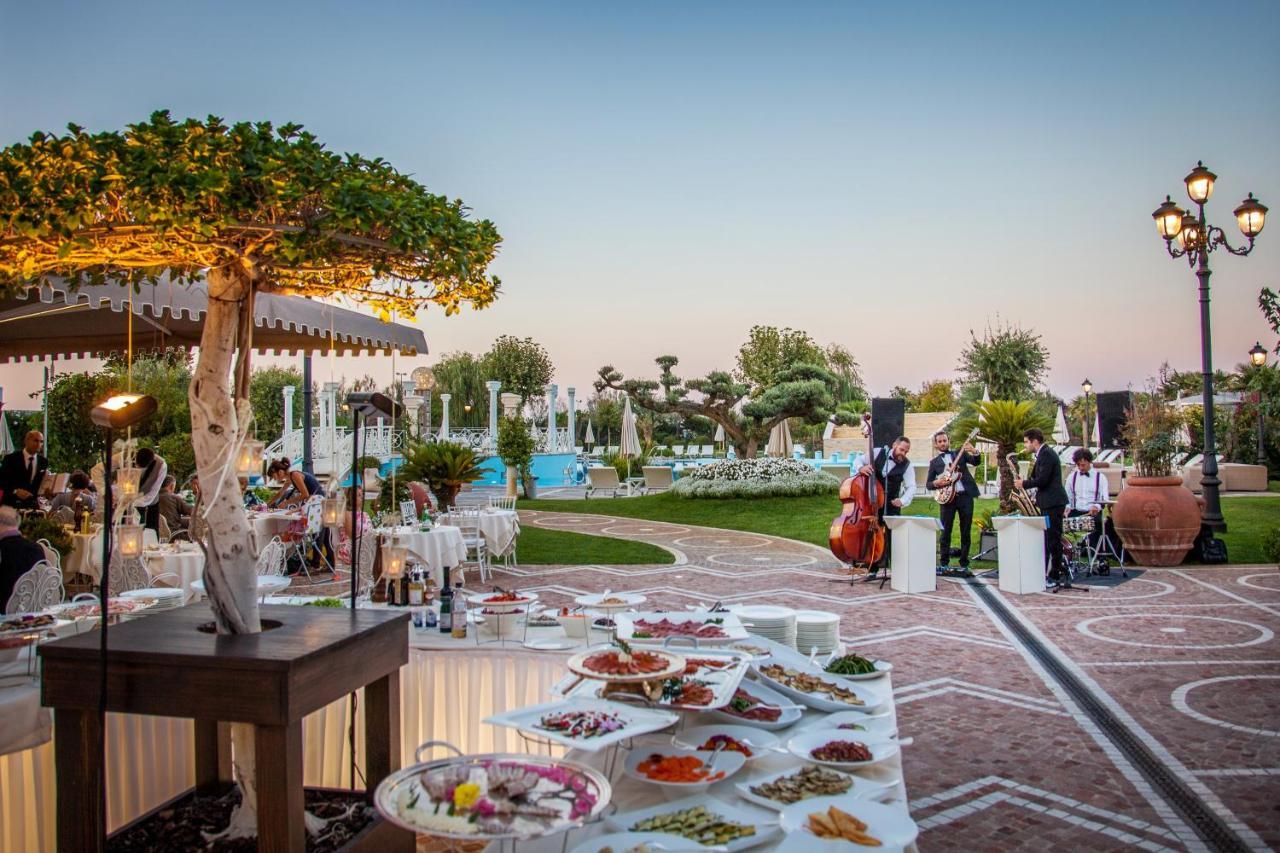 Grand Hotel Da Vinci Cesenatico Esterno foto